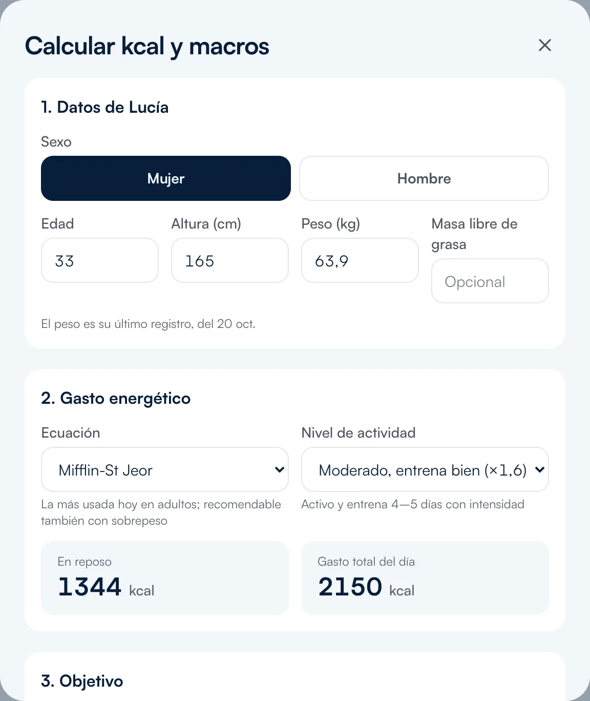 Calculadora de kcal y macros con los datos de la paciente y su gasto energético
